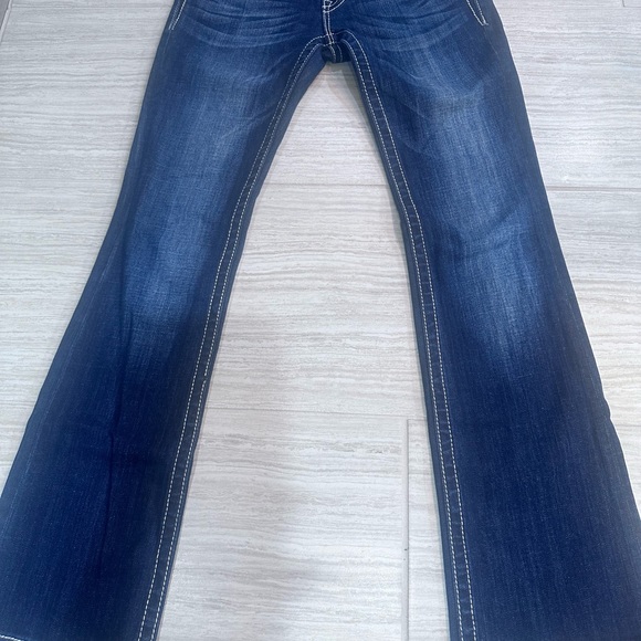 Women’s Miss Me jeans size 28x33 - Picture 4 of 16